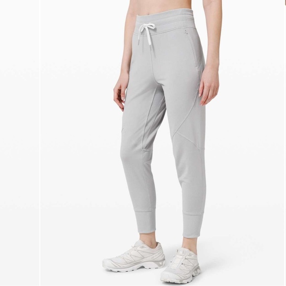 Lululemon | Metro Miles Gray Jogger 4 - Picture 1 of 6